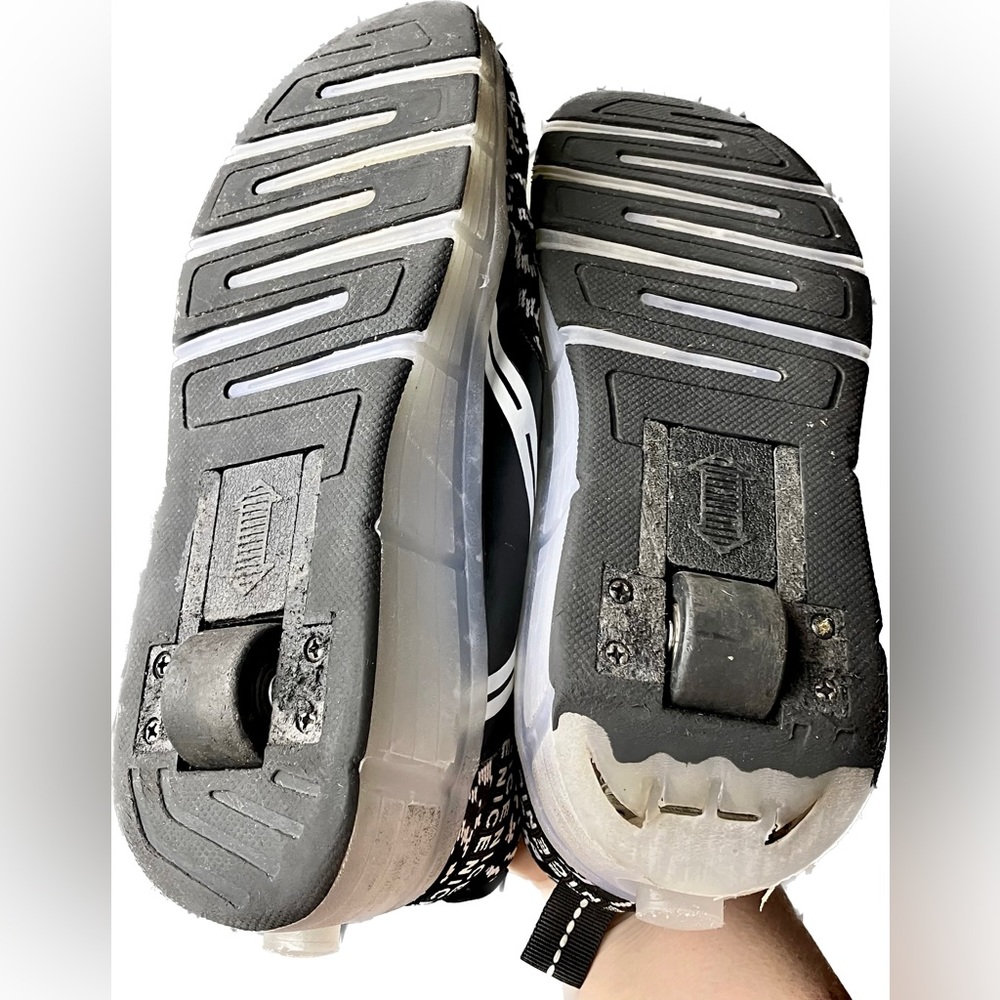 SDSPEED Kids Roller Skate Shoes with Single Wheel Shoes Sport Sneaker LED 5 - Picture 4 of 10